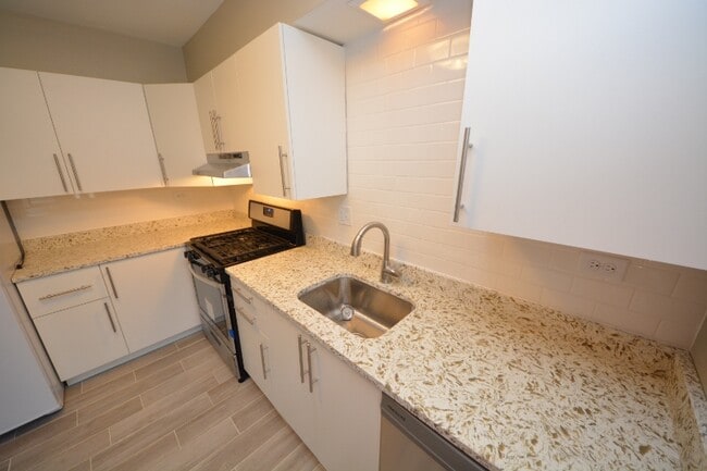 Photo - 319 Bluff Ave Apartment