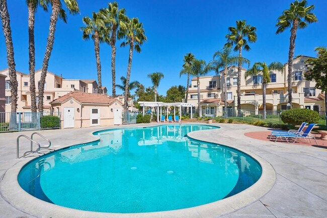 Foto del edificio - River Ranch Townhomes & Apartments