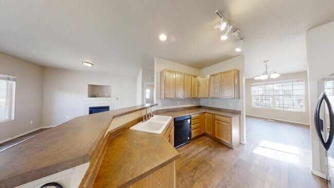 Building Photo - 2266 St James Dr