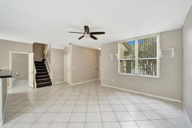 Foto del edificio - 1365 NW 154th Ln