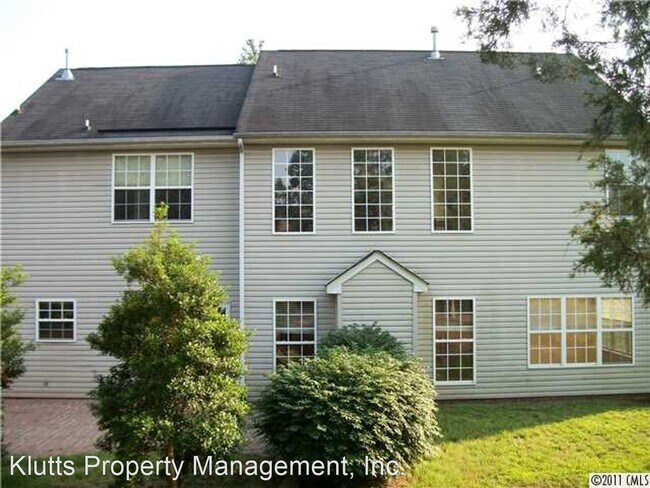 Foto del edificio - 5345 Harvest Hill Dr