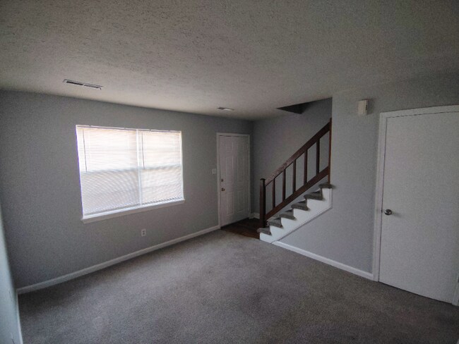 Foto del edificio - 74 Duiguid Dr