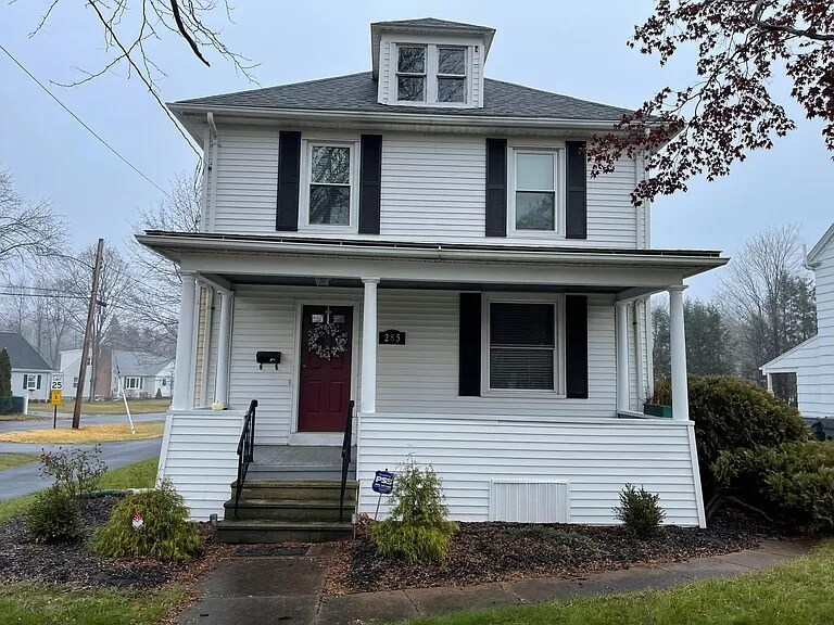 Primary Photo - 285 Meriden Ave