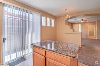 Building Photo - 320 Magnolia Arbor St