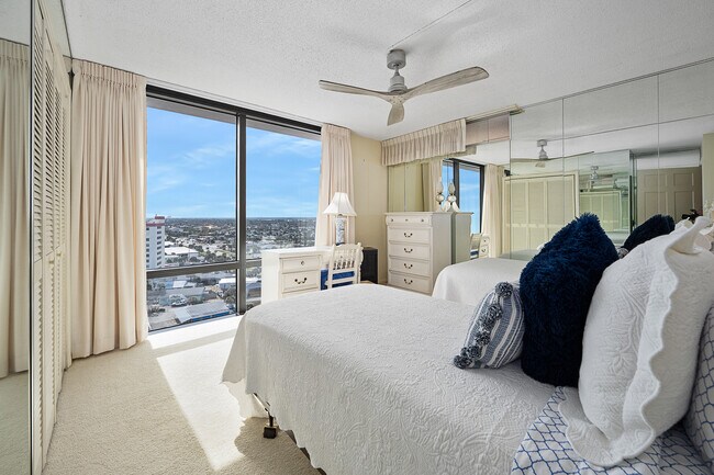 Building Photo - 1236 Ocean Shore Blvd