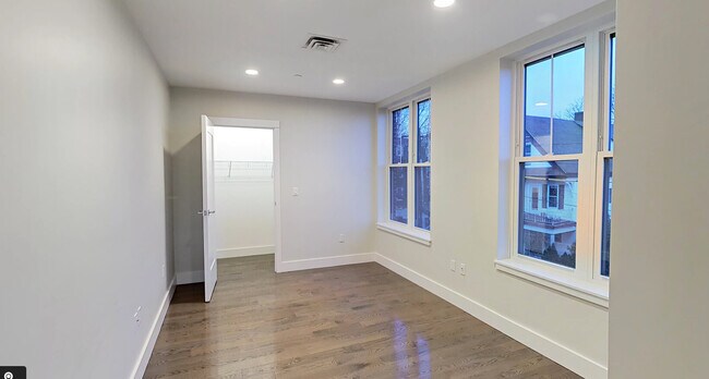 Foto del edificio - 400 McGrath Hwy