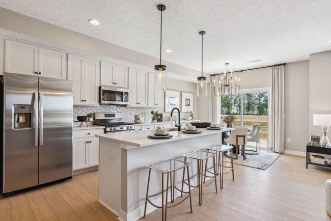 Building Photo - 6385 Hamilton Woods Blvd S