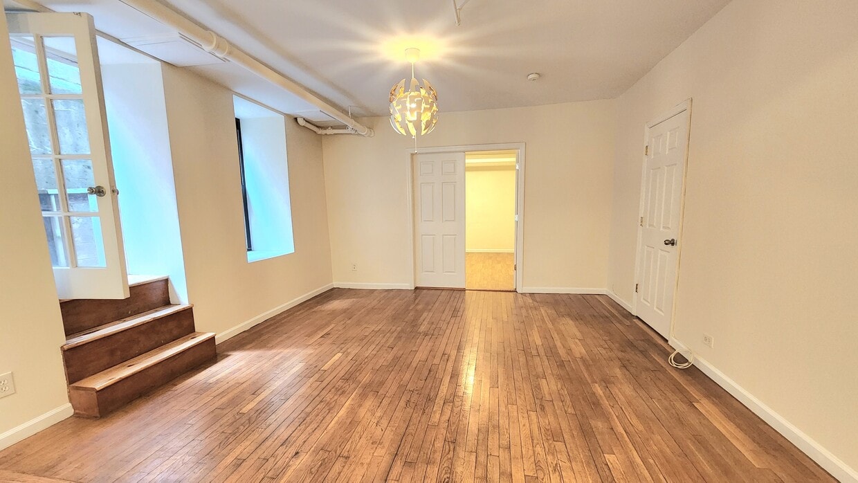 408 St Johns Pl Unit B, NewYorkCity, NY 11239 Room for Rent in