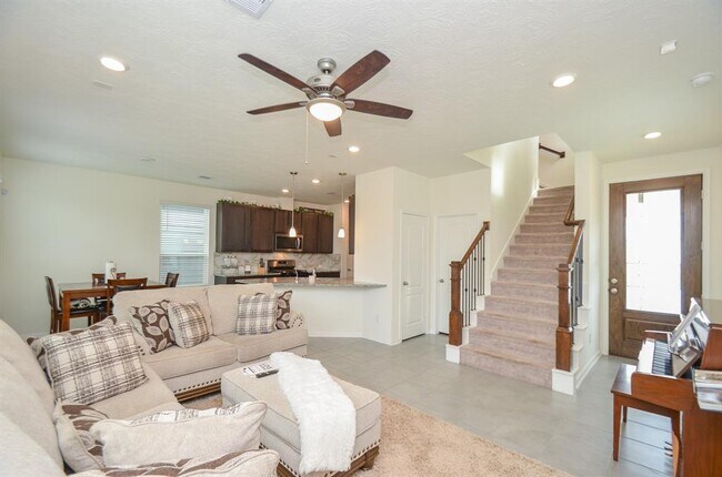 Building Photo - 11624 Moonstruck Ln