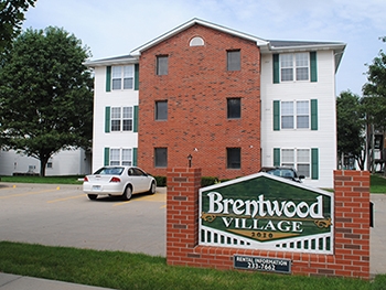 Primary Photo - Brentwood Village