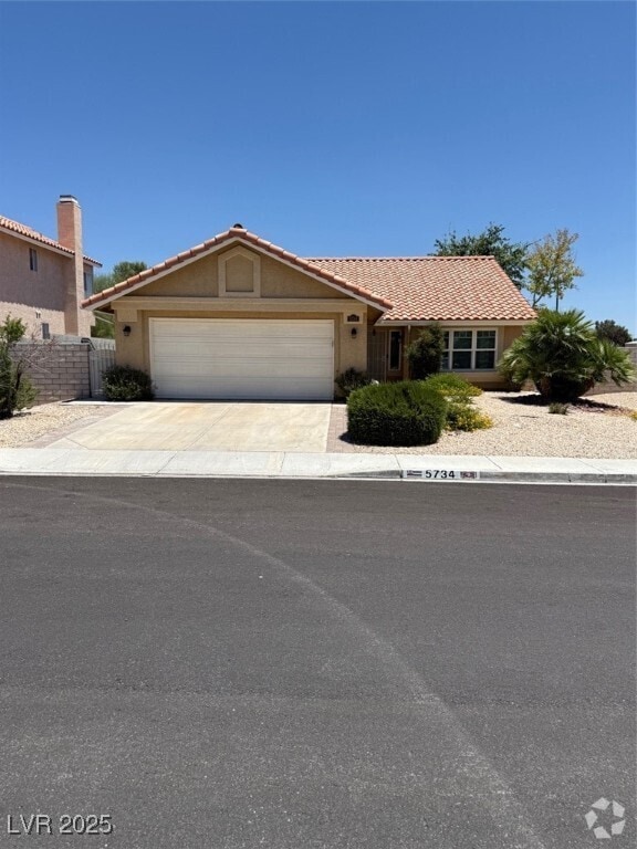 Building Photo - 5734 Indian Ridge Dr