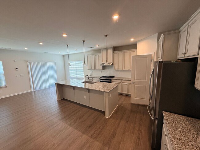 Foto del edificio - Like New home in Monroe
