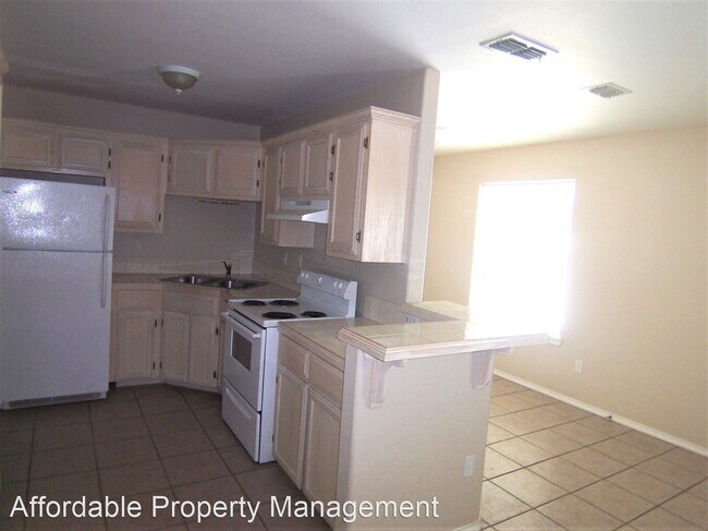 Building Photo - 741 Sonesta Dr