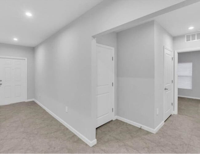 Building Photo - 814 172nd Ct E