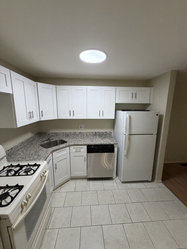 Foto del edificio - 1511 Woodhollow Dr