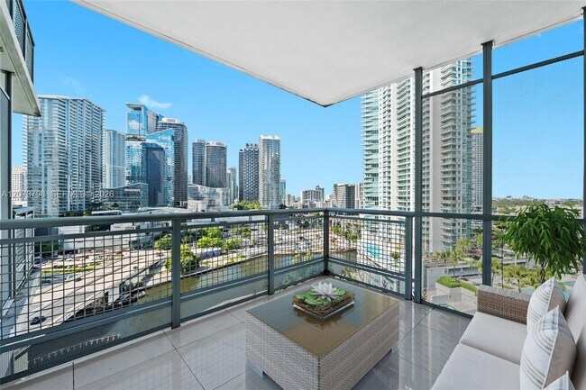 Building Photo - 350 S Miami Ave