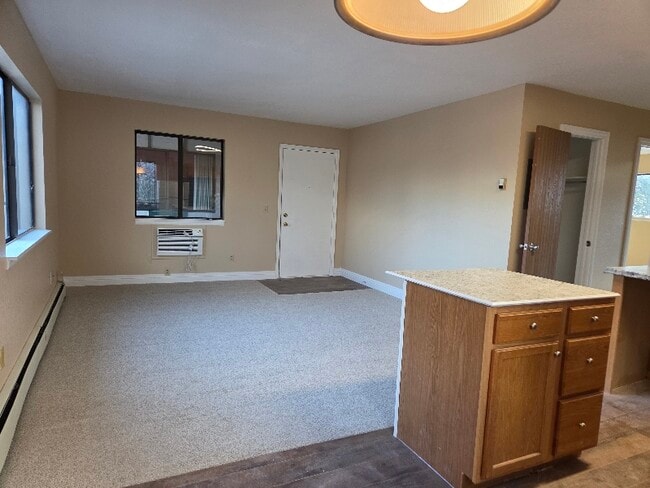 Foto del edificio - 27 W St Elmo Ave