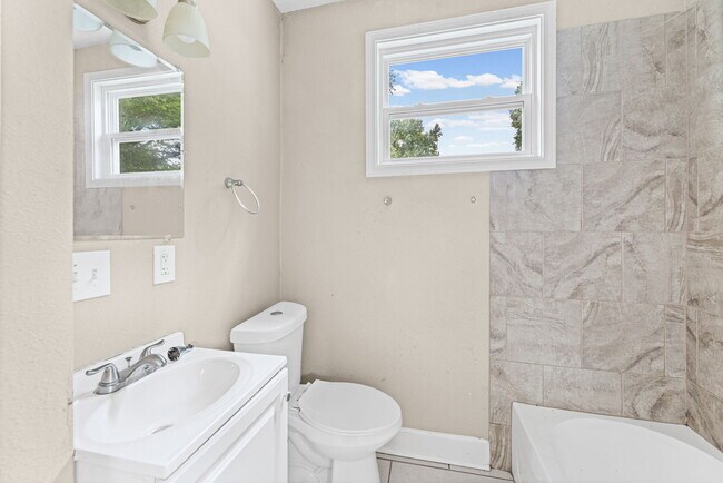 Foto del edificio - 908 N 13th St