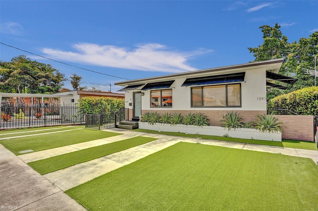 Primary Photo - 1 br, 1 bath House - Shady Grove