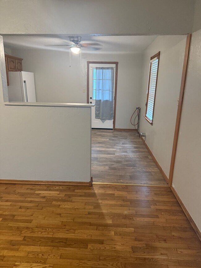 Foto del edificio - Charming 2-Bedroom Home for Lease – El?Reno, OK