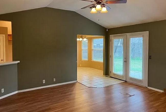 Photo - Spacious 3BD/2BTH In Yukon House