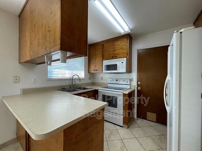 Building Photo - 100 W Tonea Way