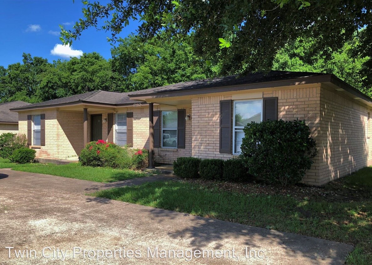 Primary Photo - 3610 Elliott St