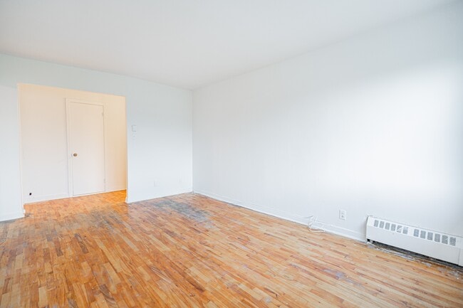 Photo du bâtiment - 6880-625e 25e Ave