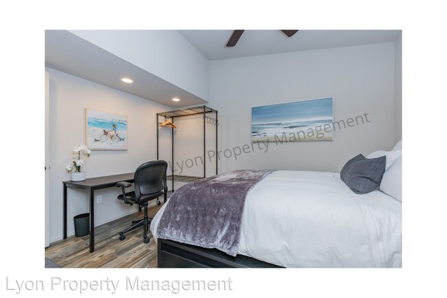Building Photo - 5 br, 3 bath House - 934-936 K Street