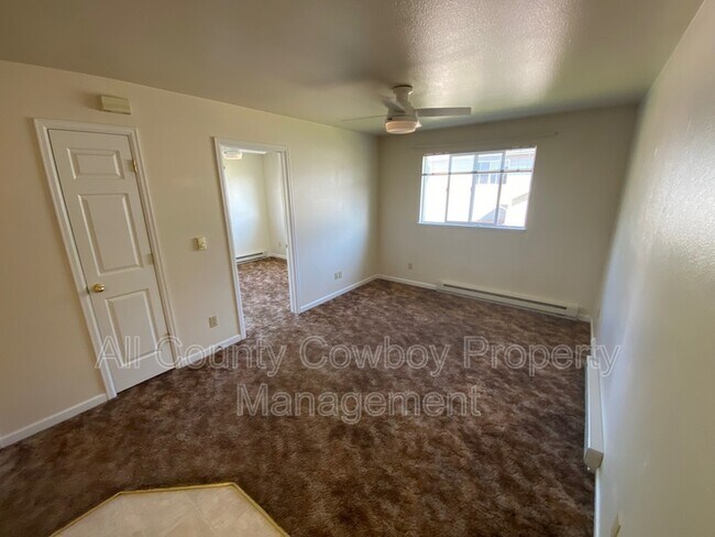 Foto del edificio - 1657 N 5th St