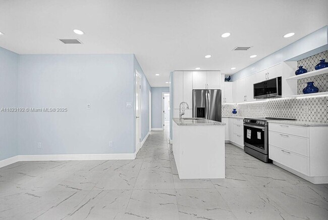 Foto del edificio - 2466 Taylor St
