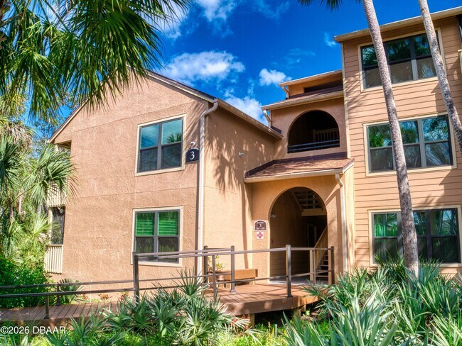 Building Photo - 1401 S Palmetto Ave