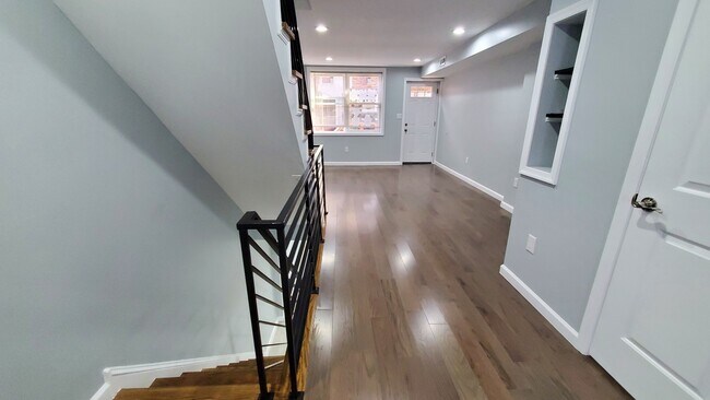 Foto del edificio - 721 Ellsworth St