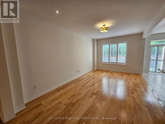 Building Photo - 128 Bridlewood Blvd