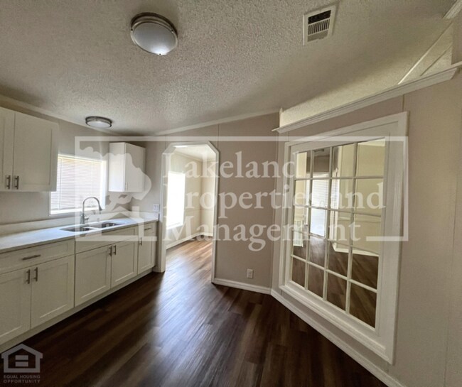 Foto del edificio - 5413 Kirk Rd