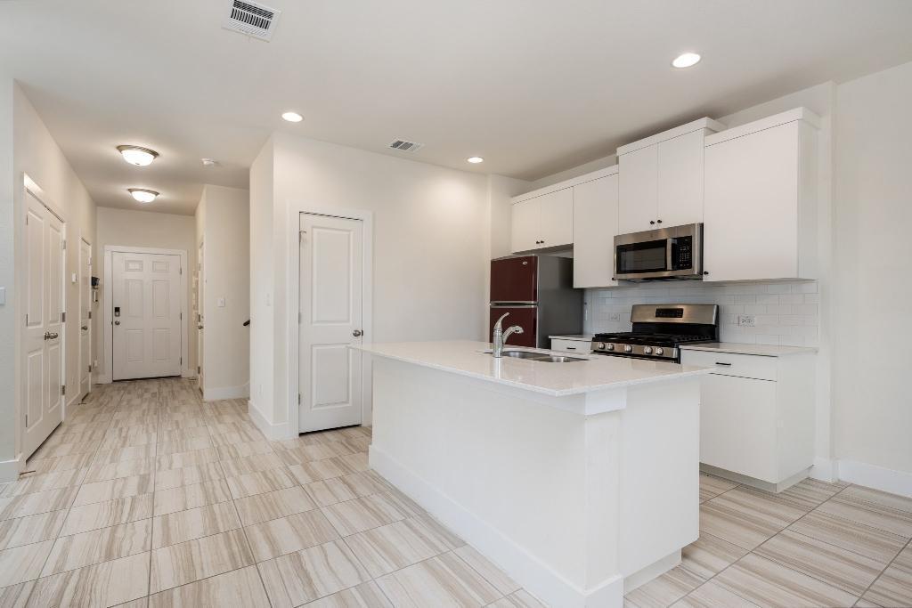 Foto principal - 533 White Steppe Way