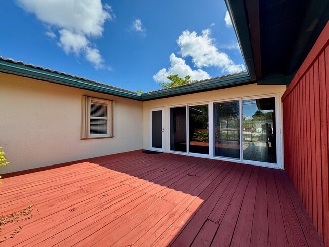 Foto del edificio - 1712 SW 5th St