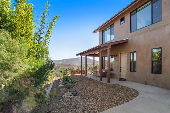 Building Photo - 3605 1/2 Fortuna Ranch Rd