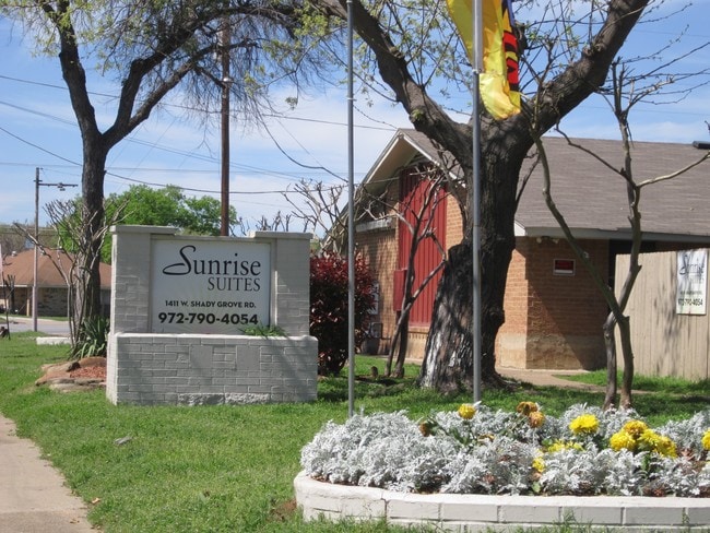 Building Photo - Sunrise Suites