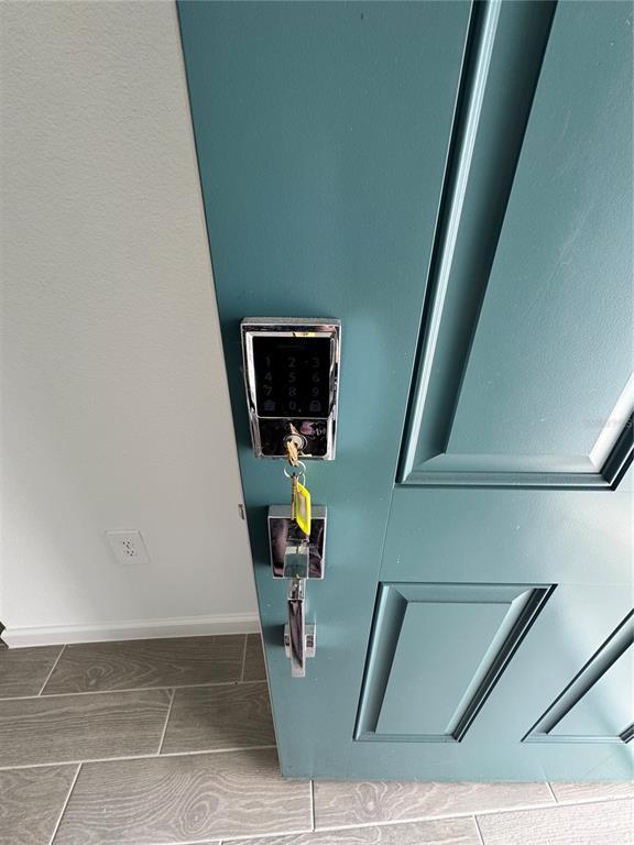 Building Photo - 8885 SW 68th Ter Rd