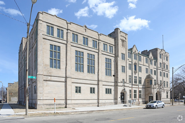 Building Photo - Residences at Library Park