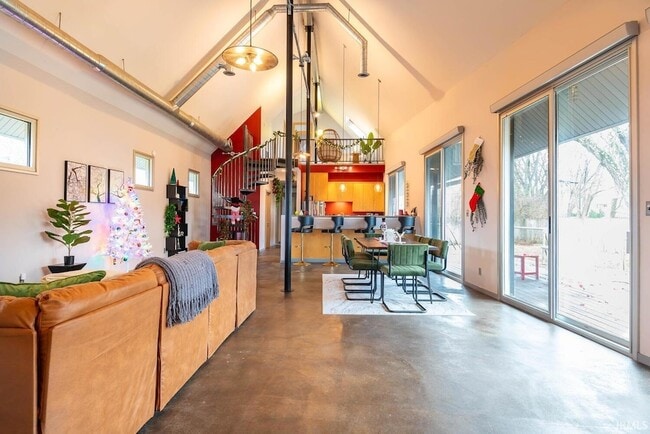 Foto del edificio - 612 N Kerry Dr