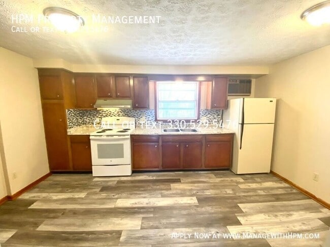 Foto del edificio - 5877 Portage St NW