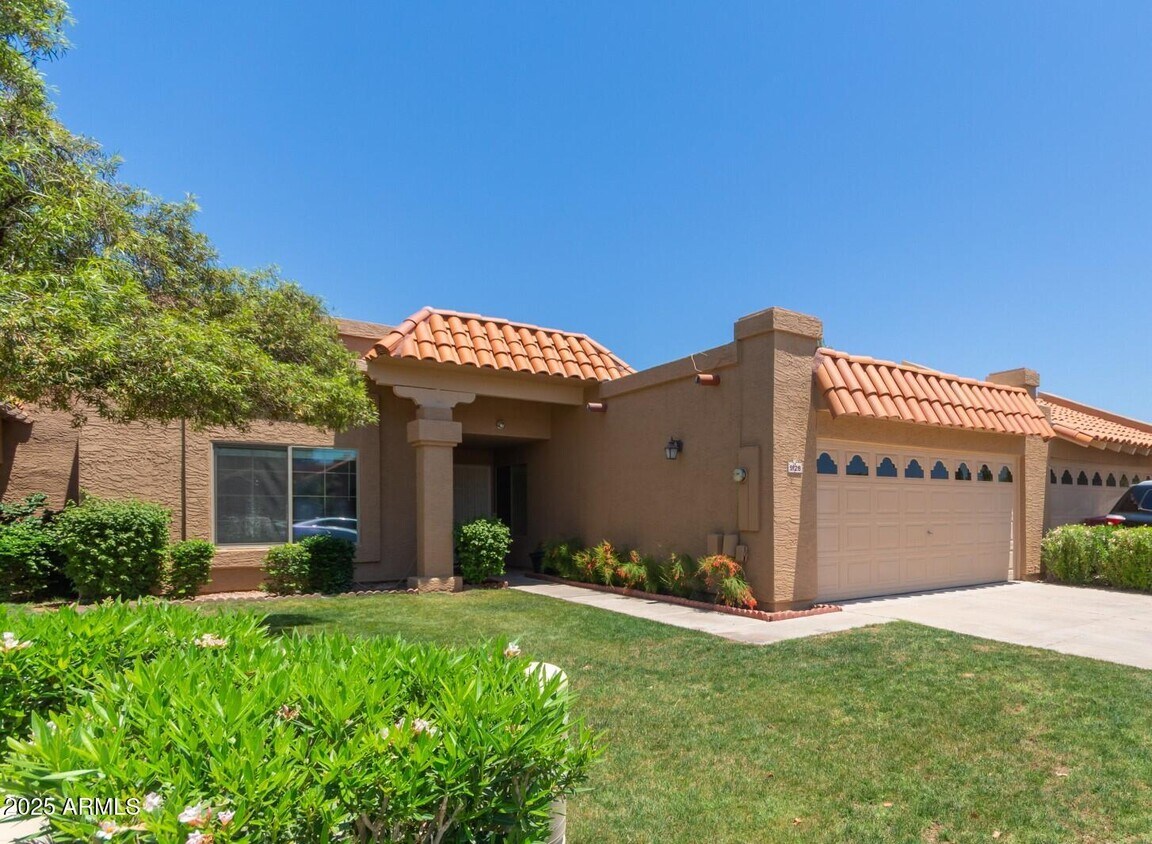 Foto principal - 9128 E Evans Dr