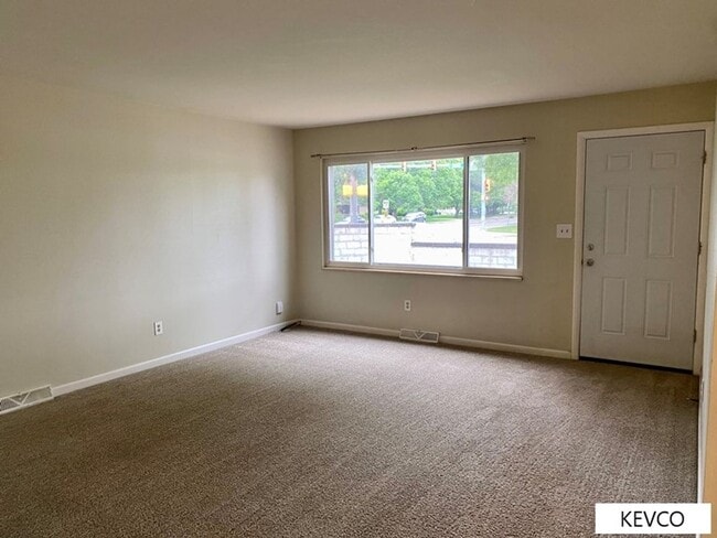 Building Photo - Three Bedroom House Near CSU Vet School