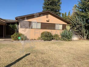 Building Photo - 1197 E Alexander Ave