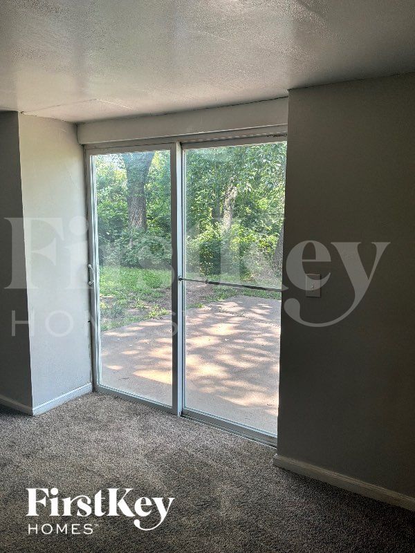 Foto del edificio - 9807 Drury Ave