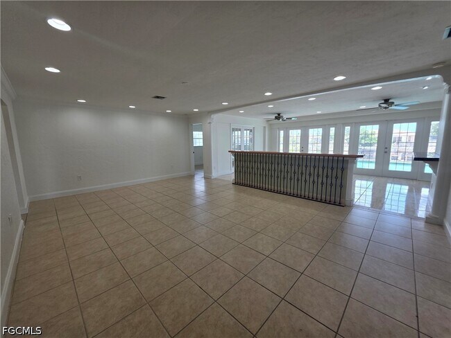 Foto del edificio - 1038 SE 30th St