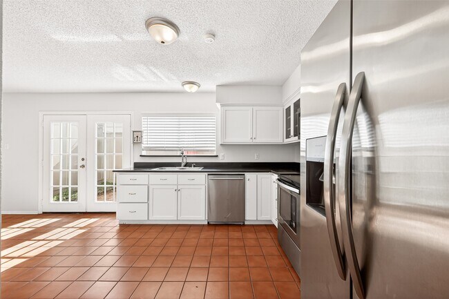 Foto del edificio - 11677 Village Pl Dr