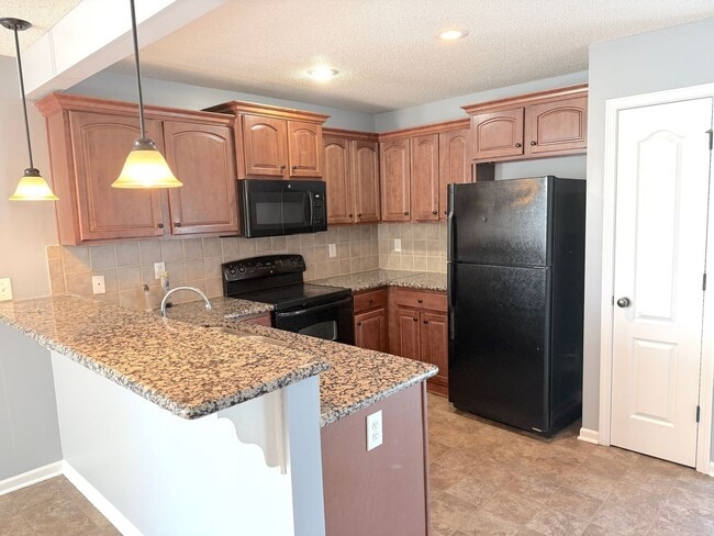 Foto del edificio - Great 3 Bedroom Townhome For Rent!